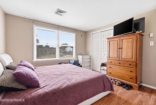 416 Ocean Avenue, Beachwood, NJ 08722