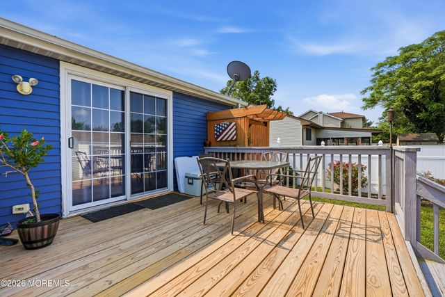 416 Ocean Avenue, Beachwood, NJ 08722