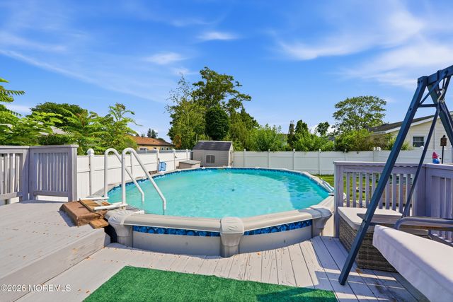 416 Ocean Avenue, Beachwood, NJ 08722