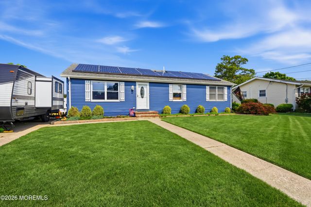 416 Ocean Avenue, Beachwood, NJ 08722
