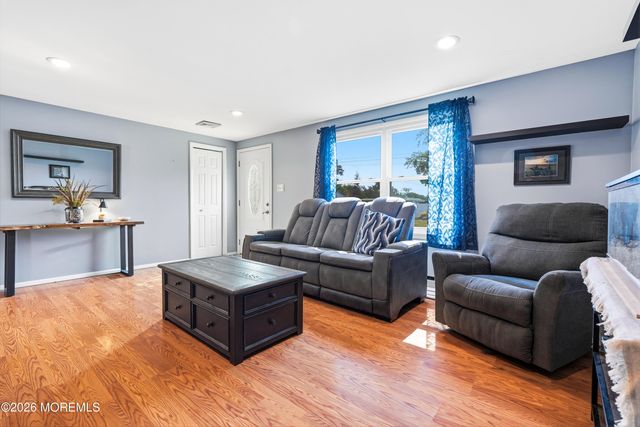 416 Ocean Avenue, Beachwood, NJ 08722