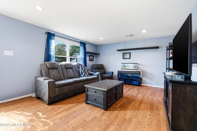 416 Ocean Avenue, Beachwood, NJ 08722