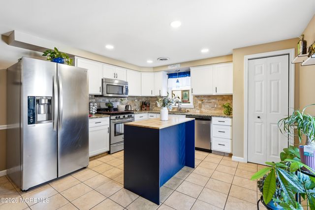 416 Ocean Avenue, Beachwood, NJ 08722