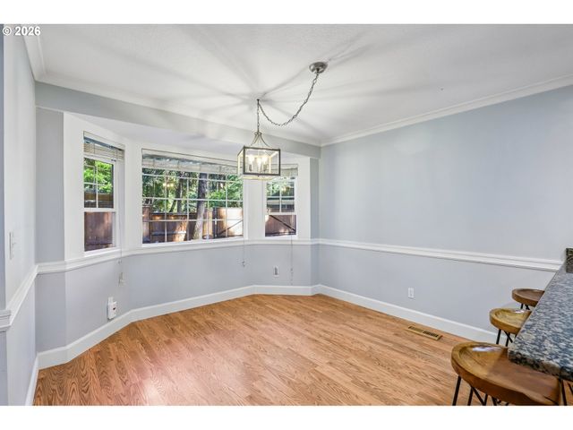 18200 Sw PHEASANT Ln, Beaverton, OR 97003
