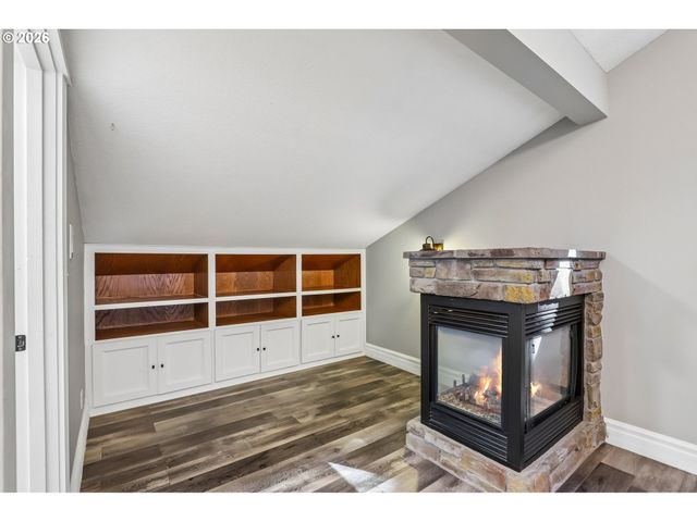18200 Sw PHEASANT Ln, Beaverton, OR 97003