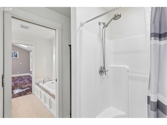 18200 Sw PHEASANT Ln, Beaverton, OR 97003