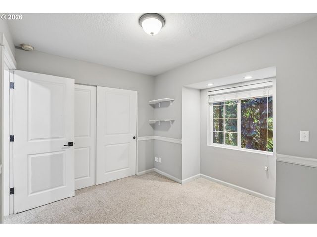 18200 Sw PHEASANT Ln, Beaverton, OR 97003