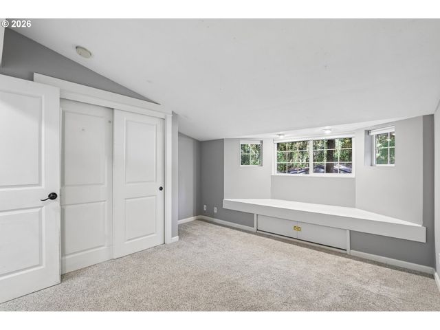 18200 Sw PHEASANT Ln, Beaverton, OR 97003