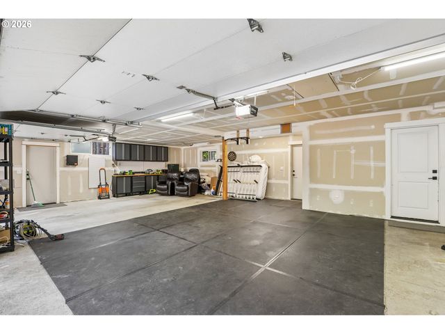 18200 Sw PHEASANT Ln, Beaverton, OR 97003