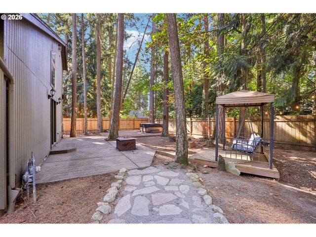18200 Sw PHEASANT Ln, Beaverton, OR 97003
