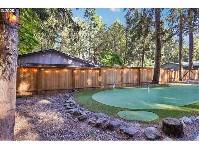 18200 Sw PHEASANT Ln, Beaverton, OR 97003