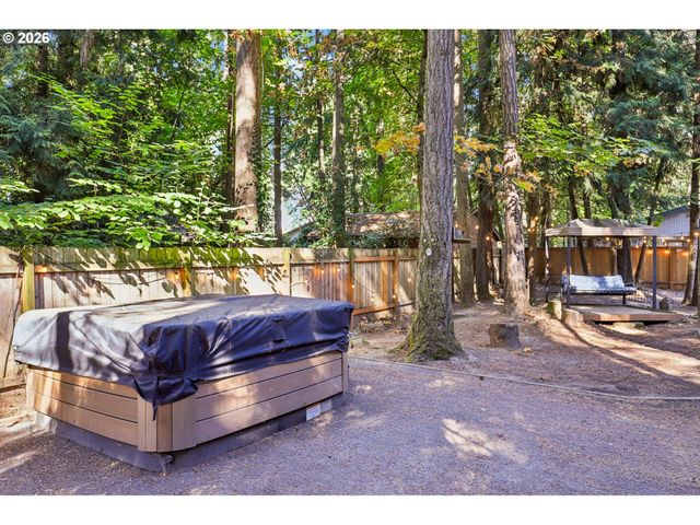 18200 Sw PHEASANT Ln, Beaverton, OR 97003