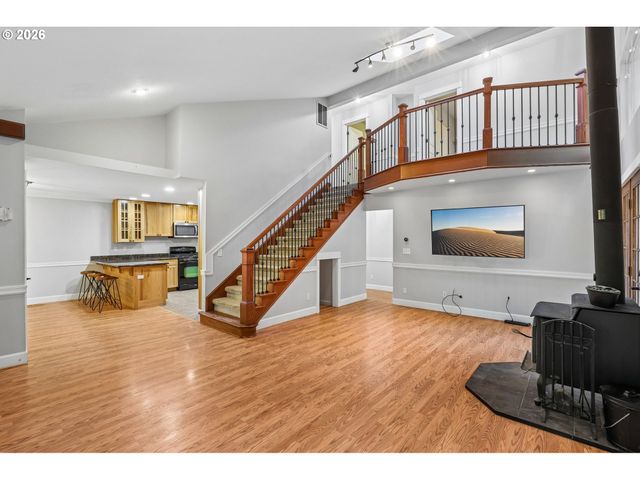 18200 Sw PHEASANT Ln, Beaverton, OR 97003