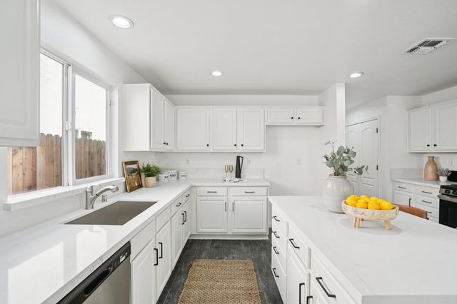 10178 Nick Way, Elk Grove, CA 95757