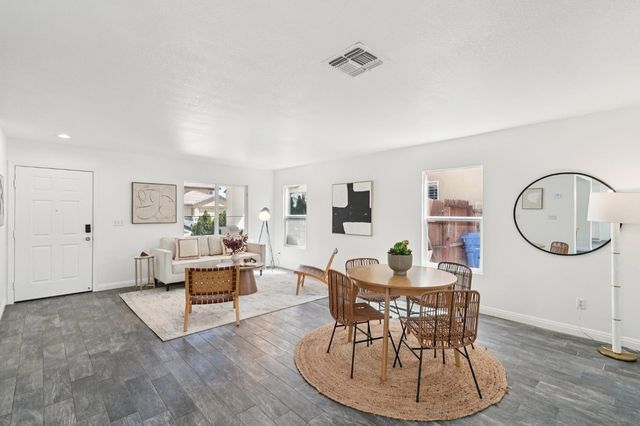 10178 Nick Way, Elk Grove, CA 95757