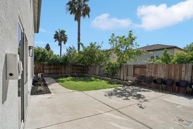 10178 Nick Way, Elk Grove, CA 95757