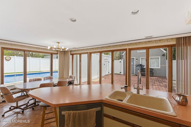 117 E Caranetta Terrace, Lakewood, NJ 08701