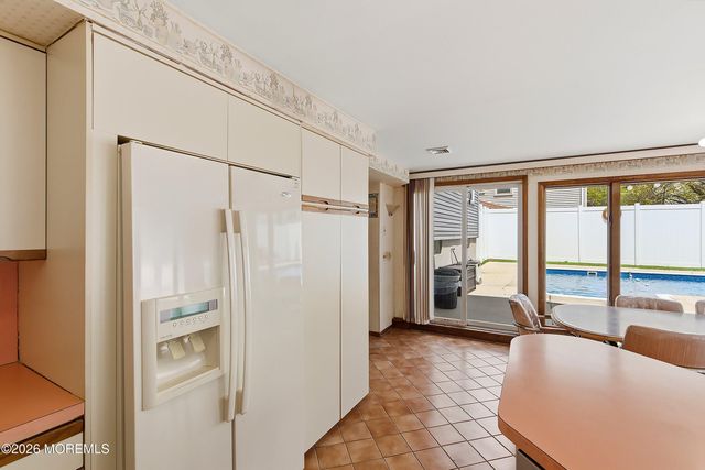 117 E Caranetta Terrace, Lakewood, NJ 08701