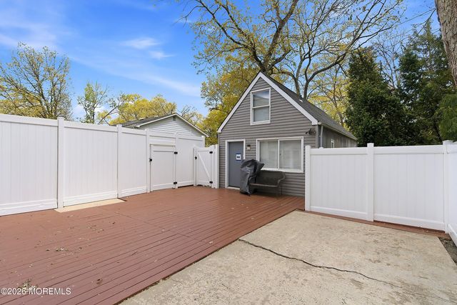 117 E Caranetta Terrace, Lakewood, NJ 08701