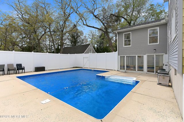 117 E Caranetta Terrace, Lakewood, NJ 08701