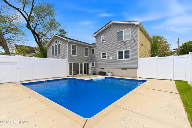 117 E Caranetta Terrace, Lakewood, NJ 08701