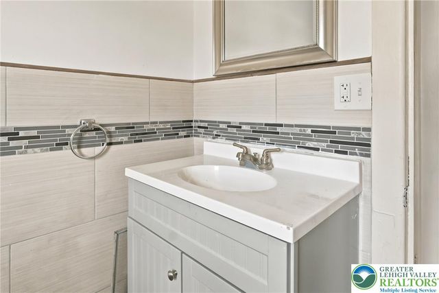 3276 Easton Avenue, Bethlehem Twp, PA 18020