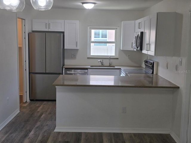 1460 MINNEAPOLIS AVENUE, North Port, FL 34286