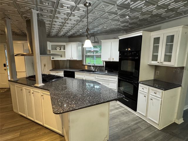 8308 Creekdale Street, Shreveport, LA 71107