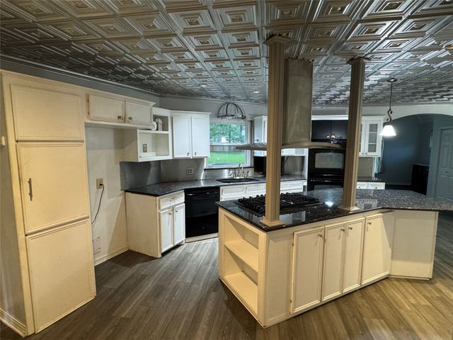 8308 Creekdale Street, Shreveport, LA 71107