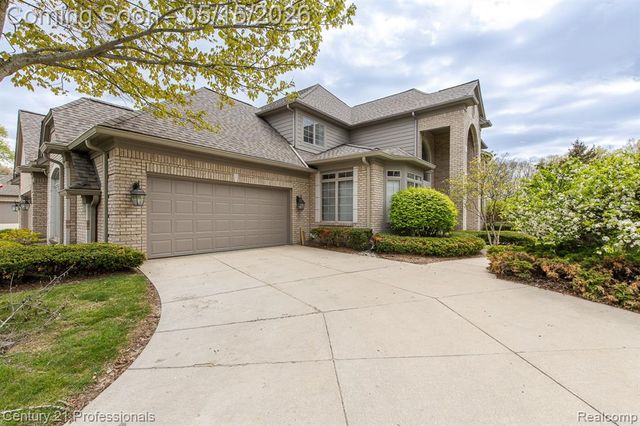 6410 Enclave Drive, Clarkston, MI 48348