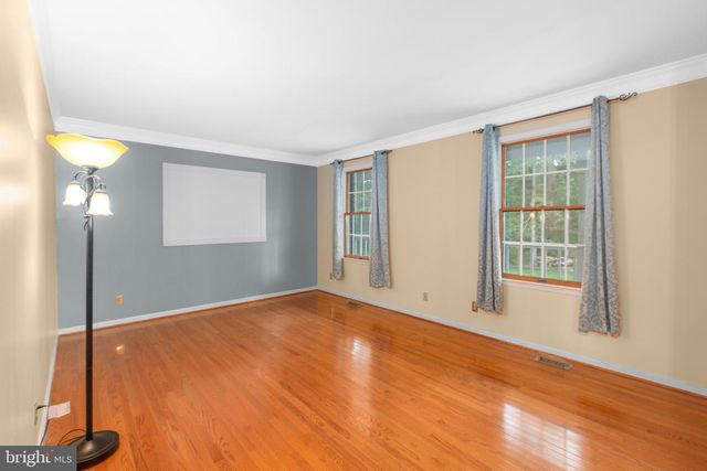 7705 RIVER RD, Fredericksburg, VA 22407