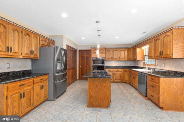 7705 RIVER RD, Fredericksburg, VA 22407