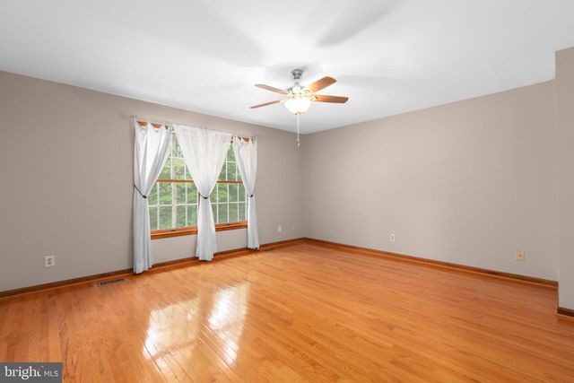 7705 RIVER RD, Fredericksburg, VA 22407
