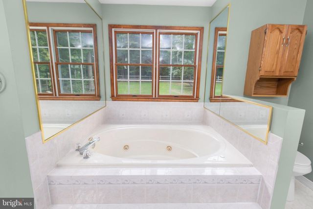 7705 RIVER RD, Fredericksburg, VA 22407