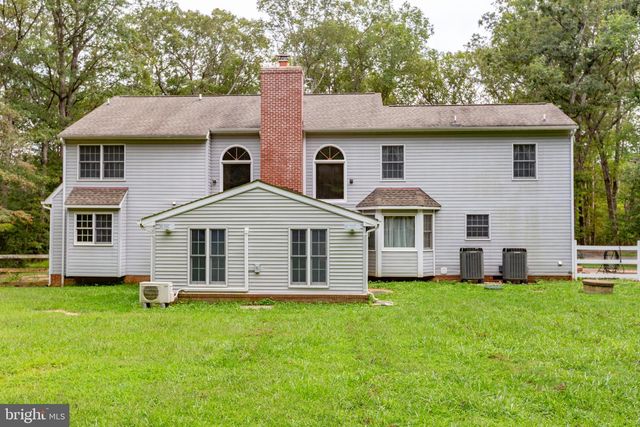 7705 RIVER RD, Fredericksburg, VA 22407