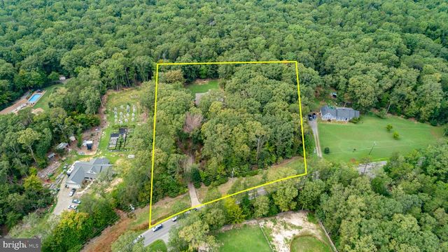 7705 RIVER RD, Fredericksburg, VA 22407