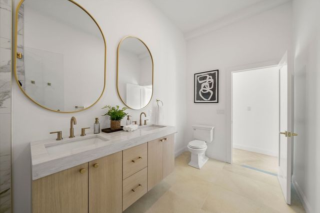51 North Margin St uph4, Boston, MA 02113