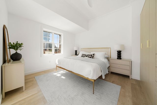 51 North Margin St uph4, Boston, MA 02113