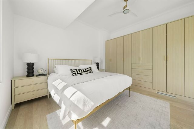 51 North Margin St uph4, Boston, MA 02113