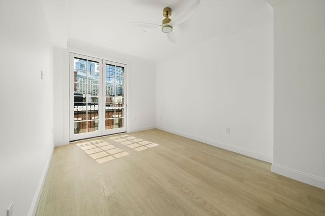 51 North Margin St uph4, Boston, MA 02113