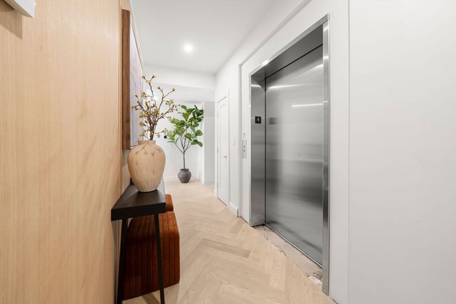 51 North Margin St uph4, Boston, MA 02113