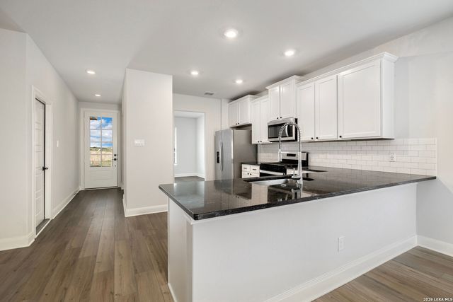 6627 Thorpe Hollow, Converse, TX 78109