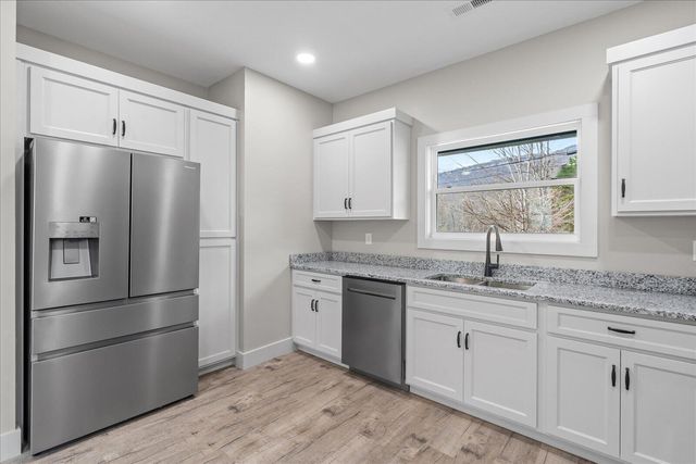 304 Cumberland Avenue, Jasper, TN 37347