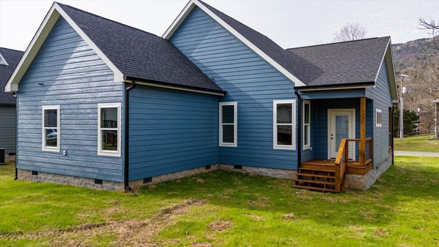 304 Cumberland Avenue, Jasper, TN 37347