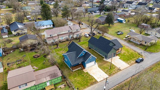 304 Cumberland Avenue, Jasper, TN 37347