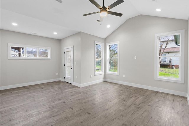 304 Cumberland Avenue, Jasper, TN 37347