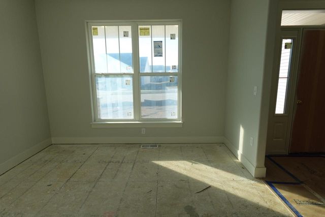 511 Woodside COURT, West Bend, WI 53095