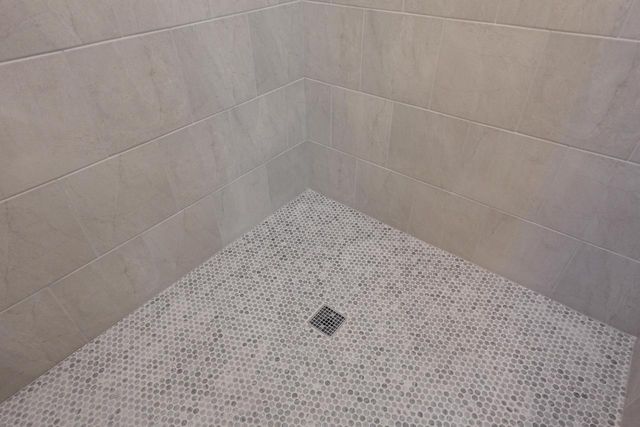 511 Woodside COURT, West Bend, WI 53095