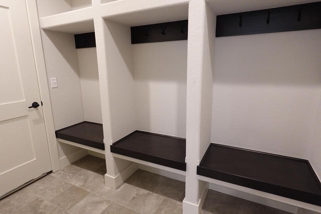 511 Woodside COURT, West Bend, WI 53095