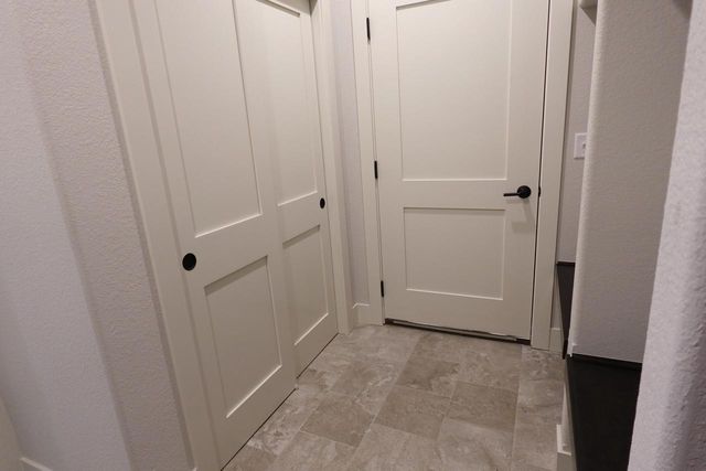 511 Woodside COURT, West Bend, WI 53095